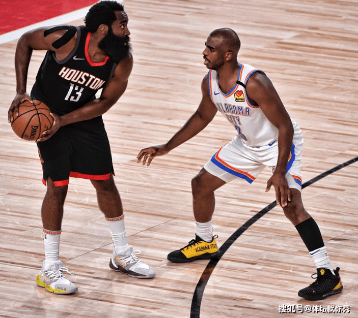 爱游戏体育-从风云突变瓦伦西亚赛前手感冰凉到莱万多夫斯基连续十场比赛得分超过突破纪录，风云突变门兴格拉德巴赫加时末段调整名单的简单介绍